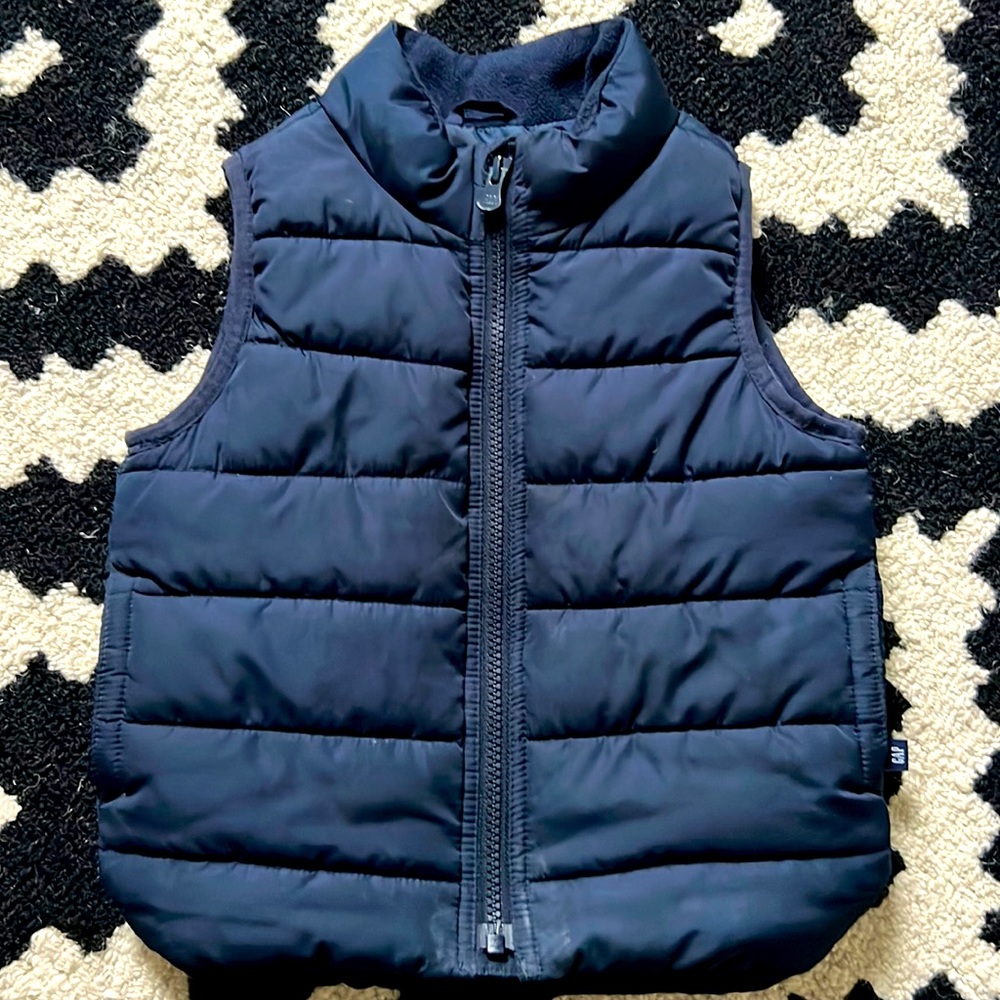 GAP PUFFY VEST